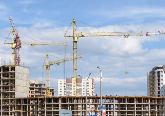 За год объем строительства в Петербурге снизился на 2,2 млн кв. м.